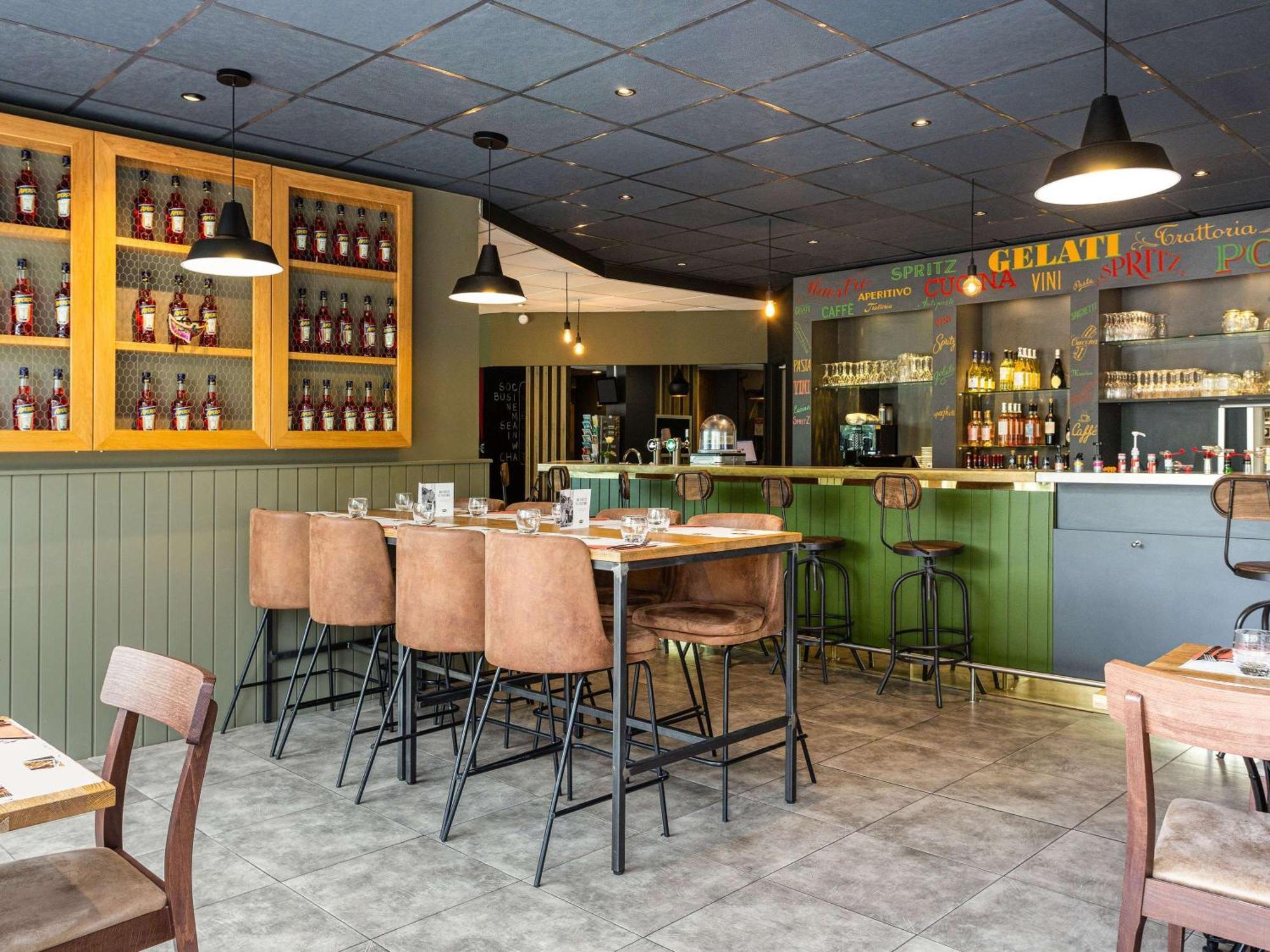 Отель Ibis Bordeaux Pessac Route Des Vins Экстерьер фото