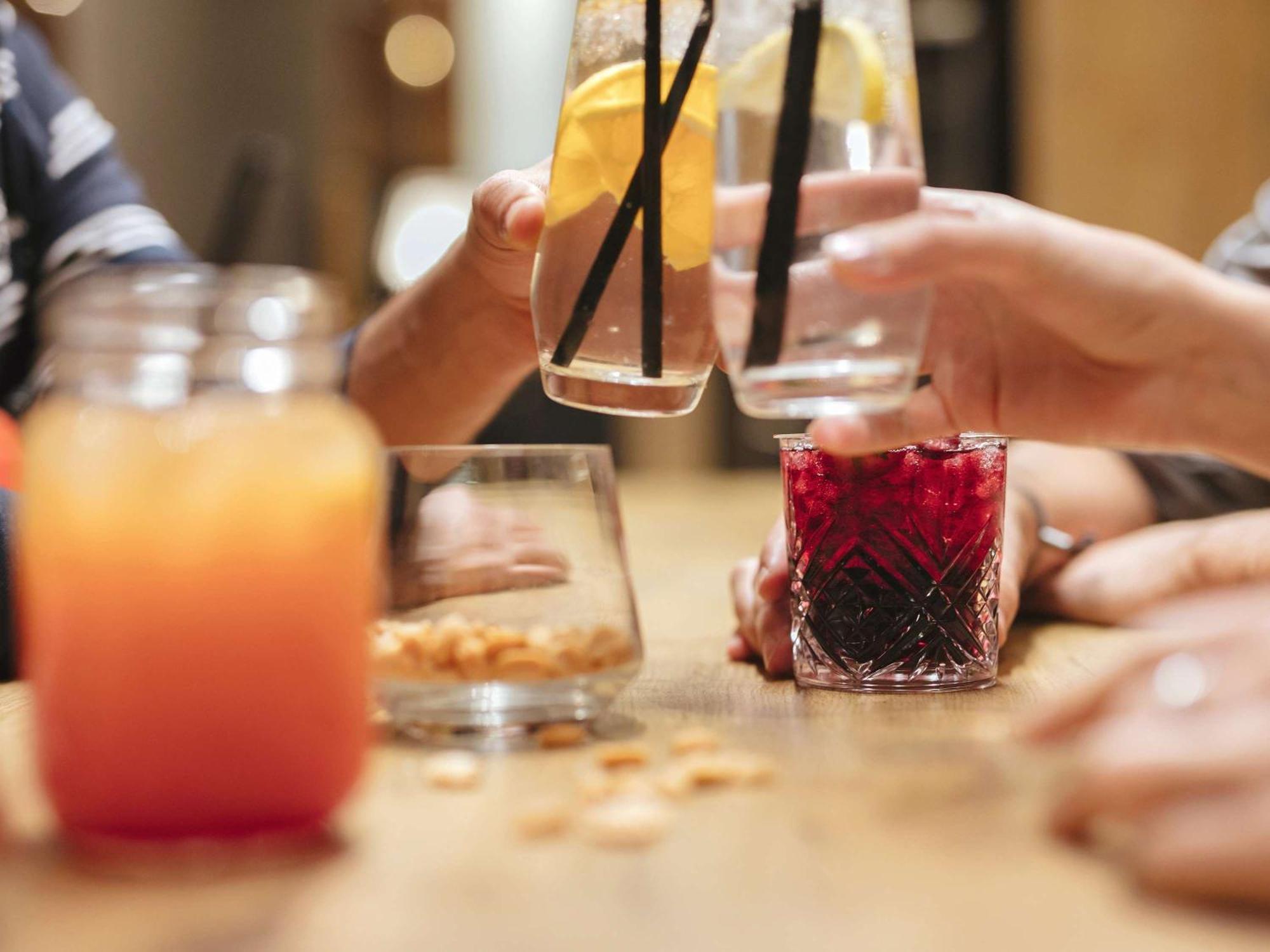 Отель Ibis Bordeaux Pessac Route Des Vins Экстерьер фото