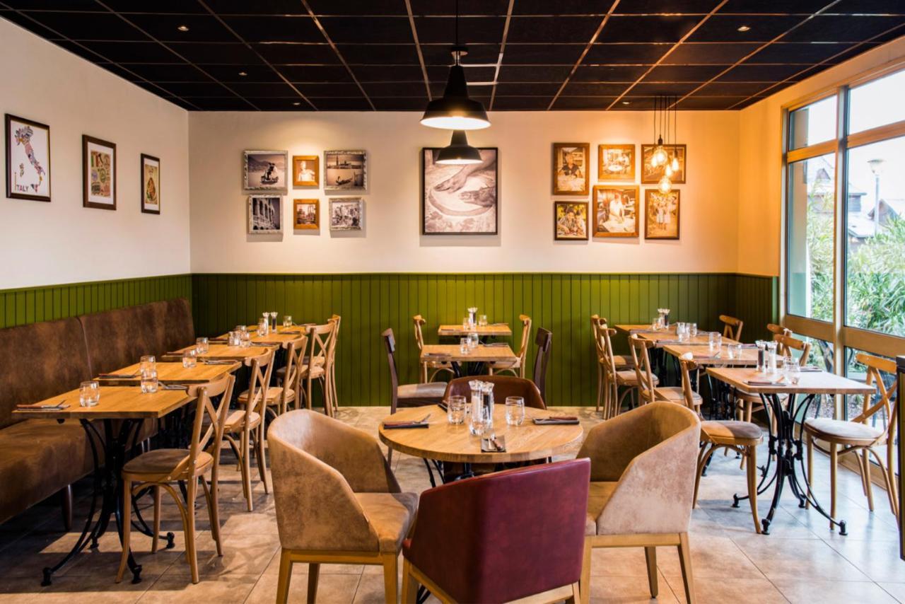 Отель Ibis Bordeaux Pessac Route Des Vins Экстерьер фото